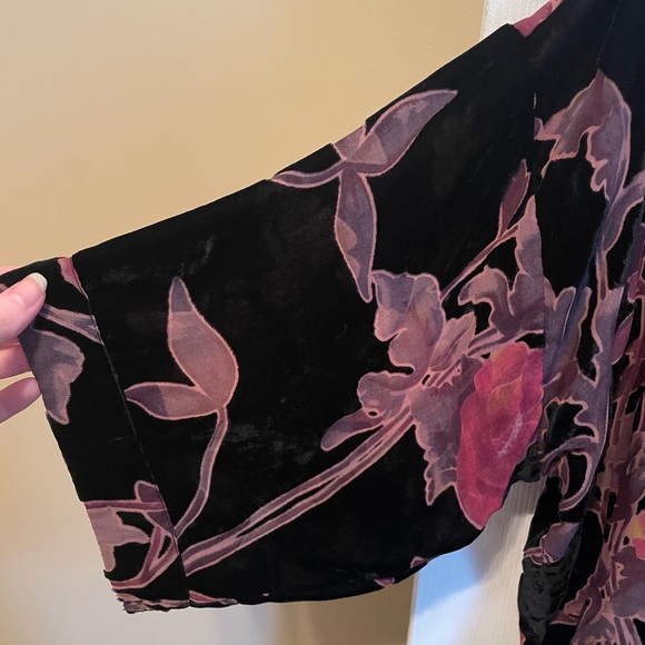 Bohemian whimsigoth fringe kimono - Picture 2 of 4